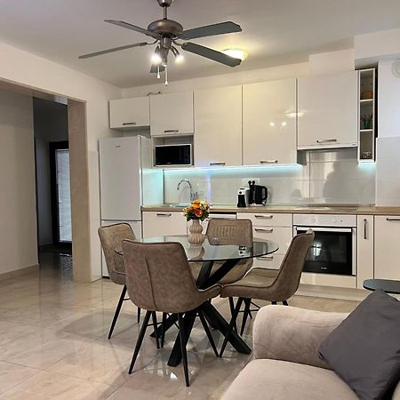 Apartmani Ivelic Supetar Extérieur photo