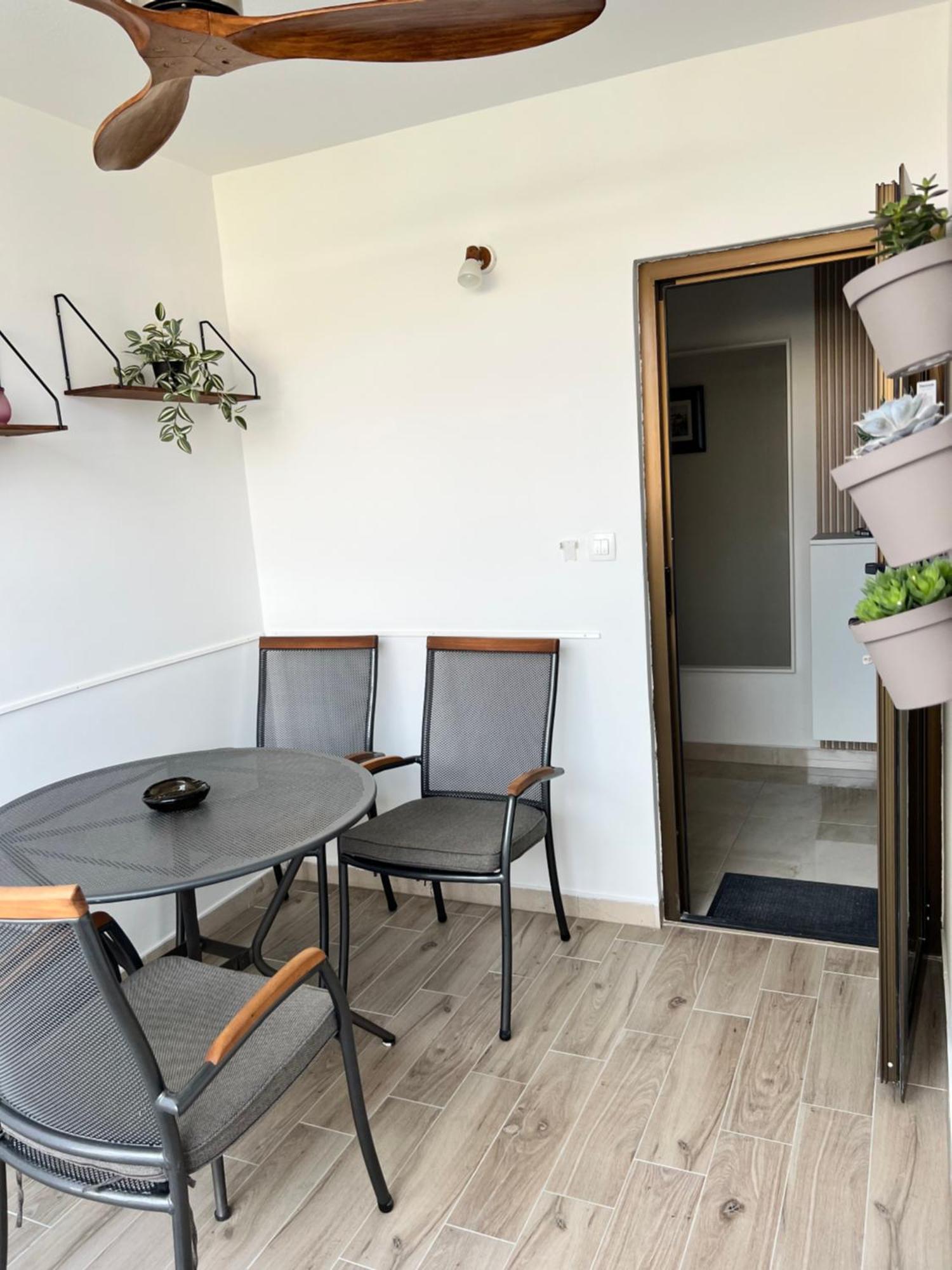 Apartmani Ivelic Supetar Extérieur photo