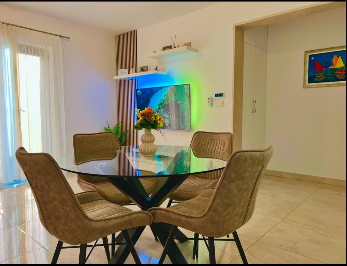Apartmani Ivelic Supetar Extérieur photo
